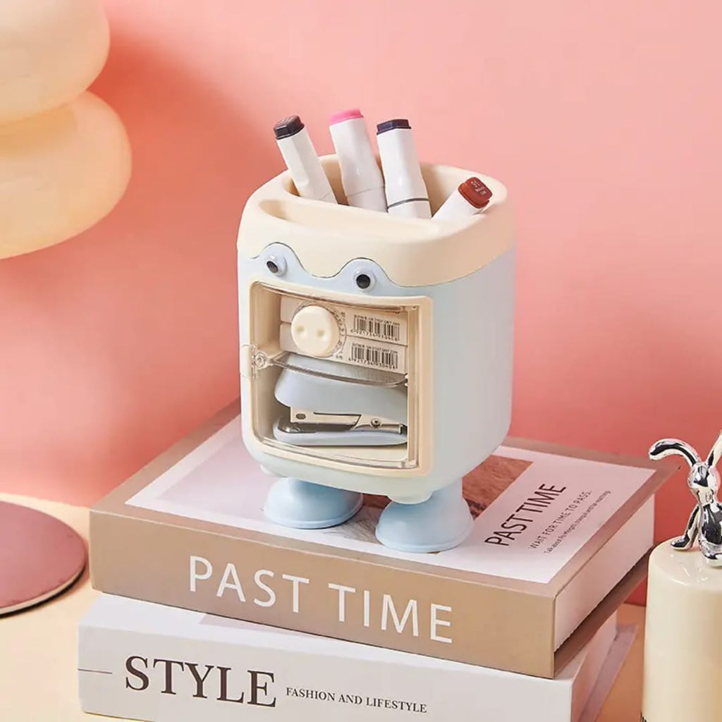 Kawaii Pig Pen Holder